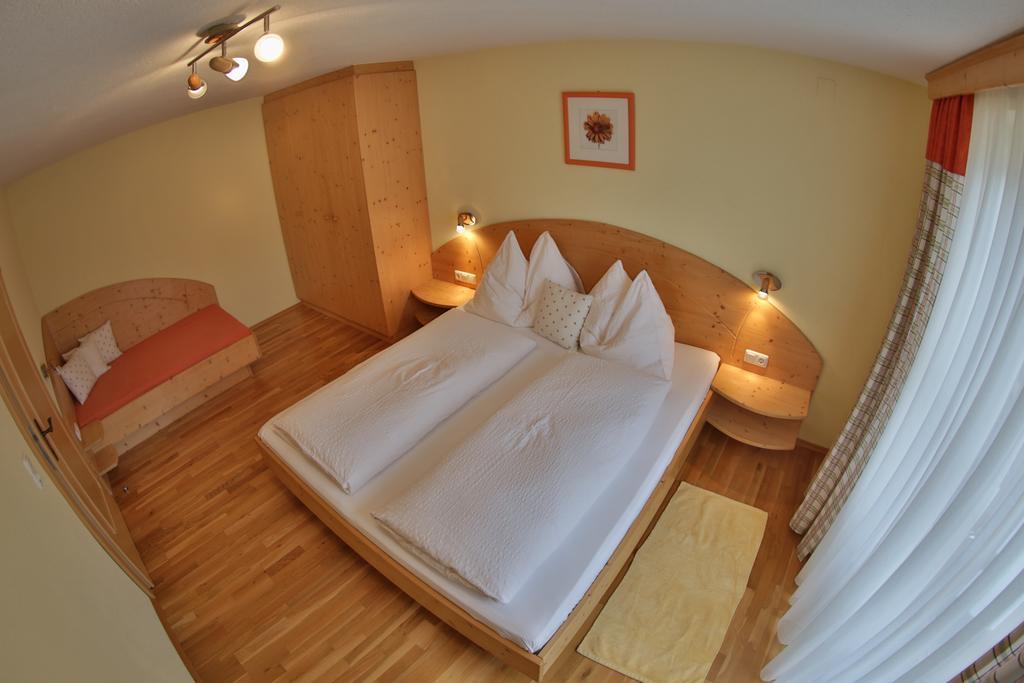 ストローブル Haus Reginaアパートホテル エクステリア 写真