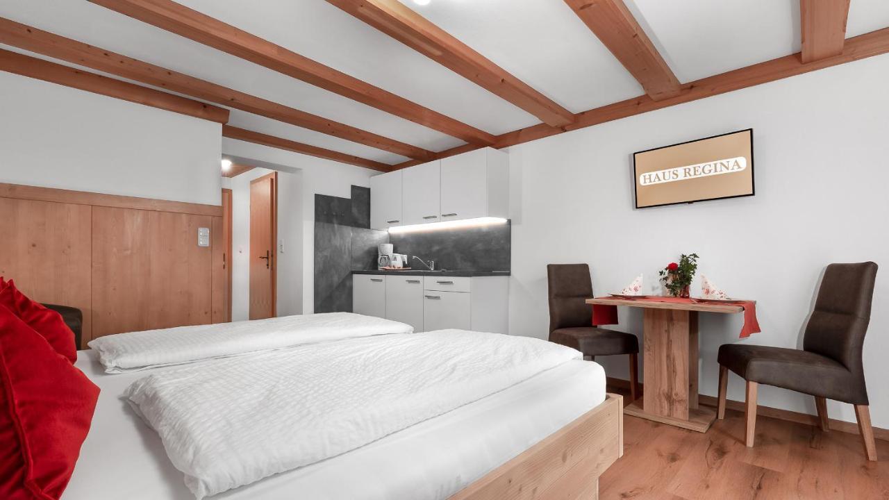 ストローブル Haus Reginaアパートホテル エクステリア 写真