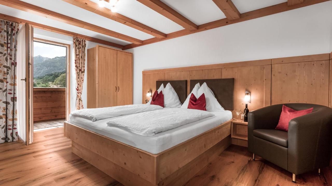 ストローブル Haus Reginaアパートホテル エクステリア 写真